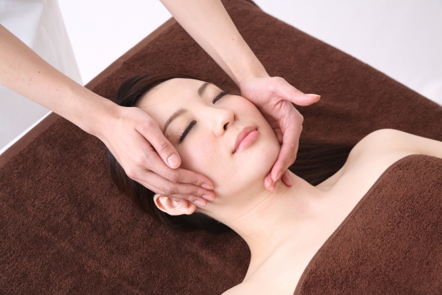 気づいた時には遅い！年末の肌は今仕込むもの！